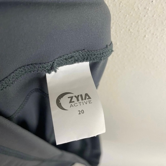 Zyia Active Sage Pocket Drawstring Luxe Leggings - Picture 9 of 11